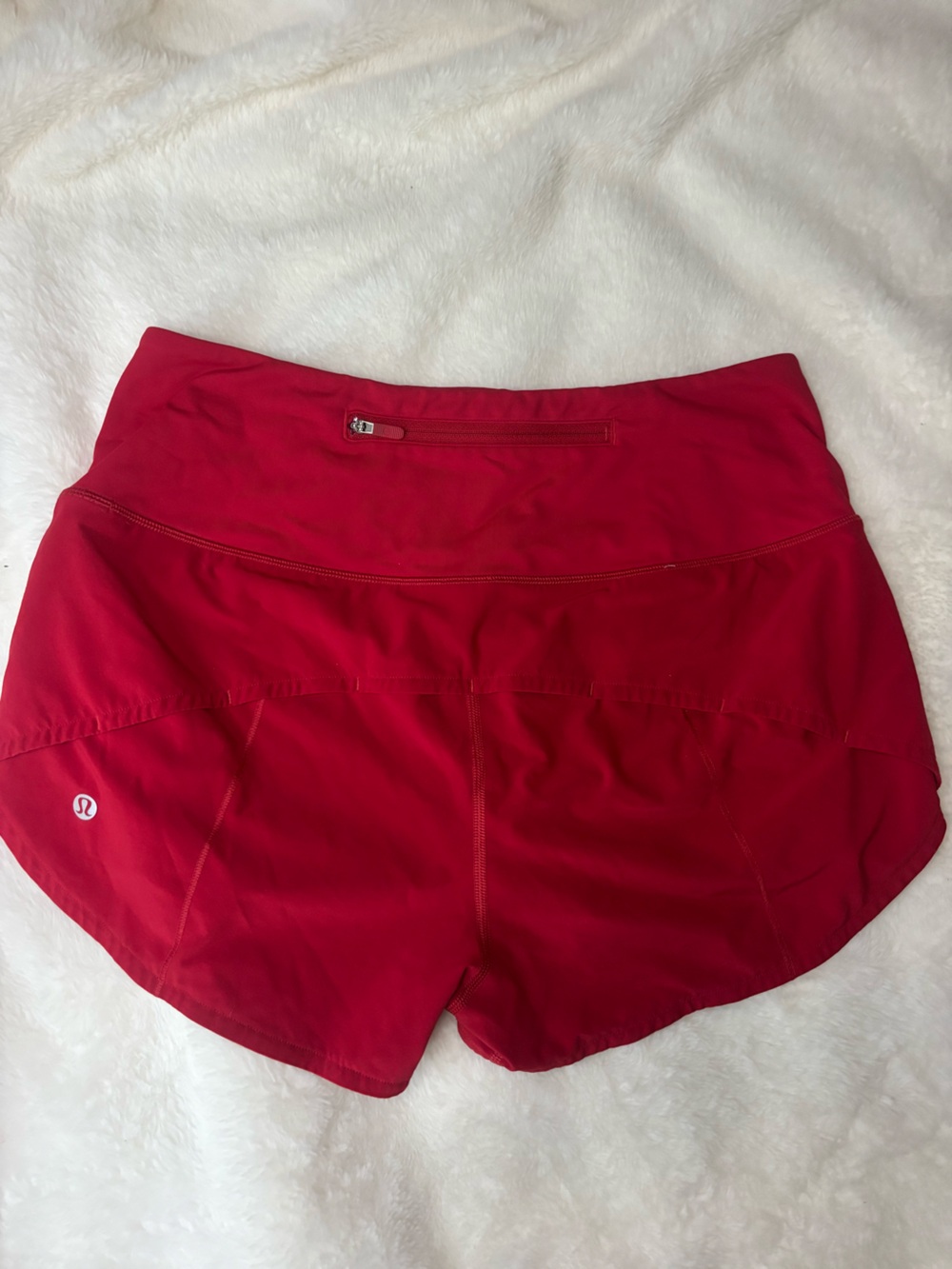 Lululemon Red Speed Up High-Rise Short 2.5" - Picture 2 of 5